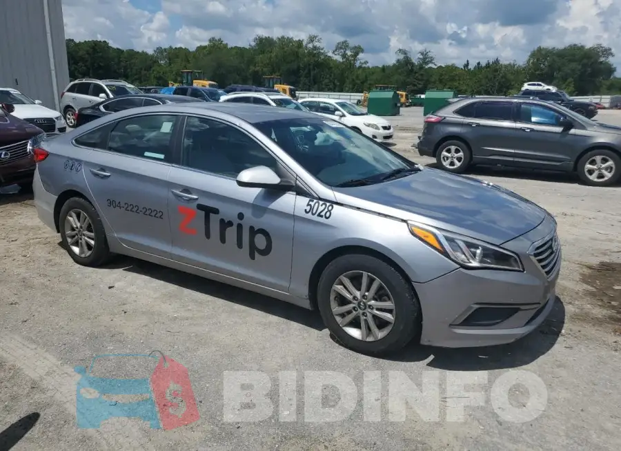 5NPE24AF2GH335543 Photo# 4