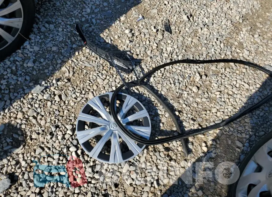 4T1C31AK3LU015837 Photo# 12