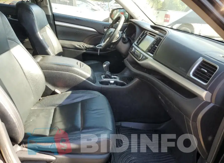 5TDJKRFH9FS117162 Photo# 7