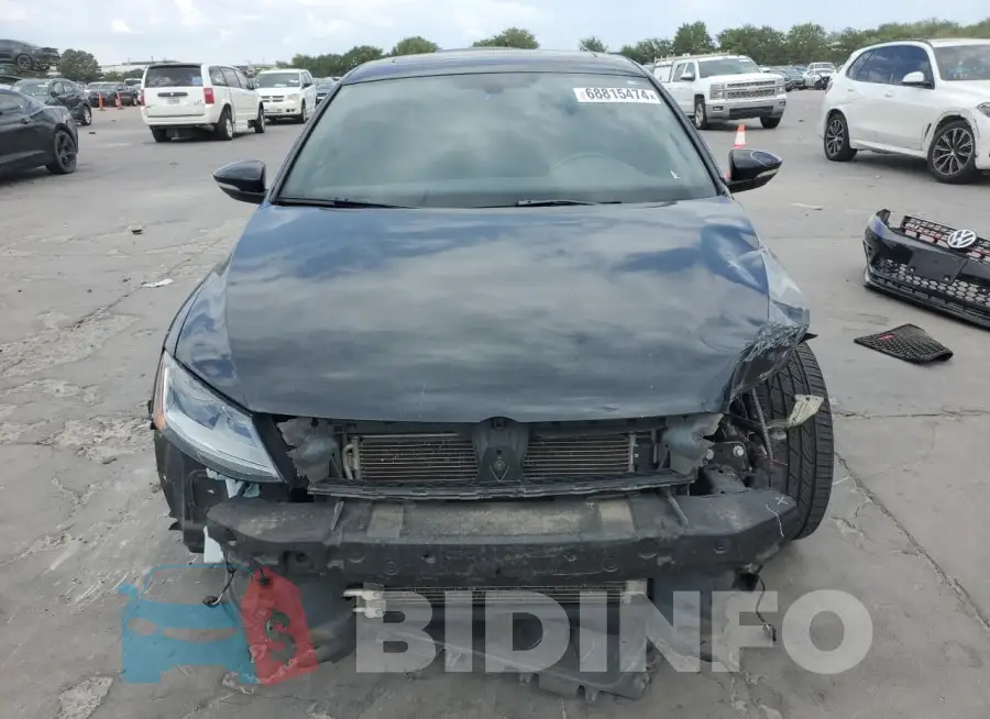 3VW5T7AJ8HM205553 Photo# 5