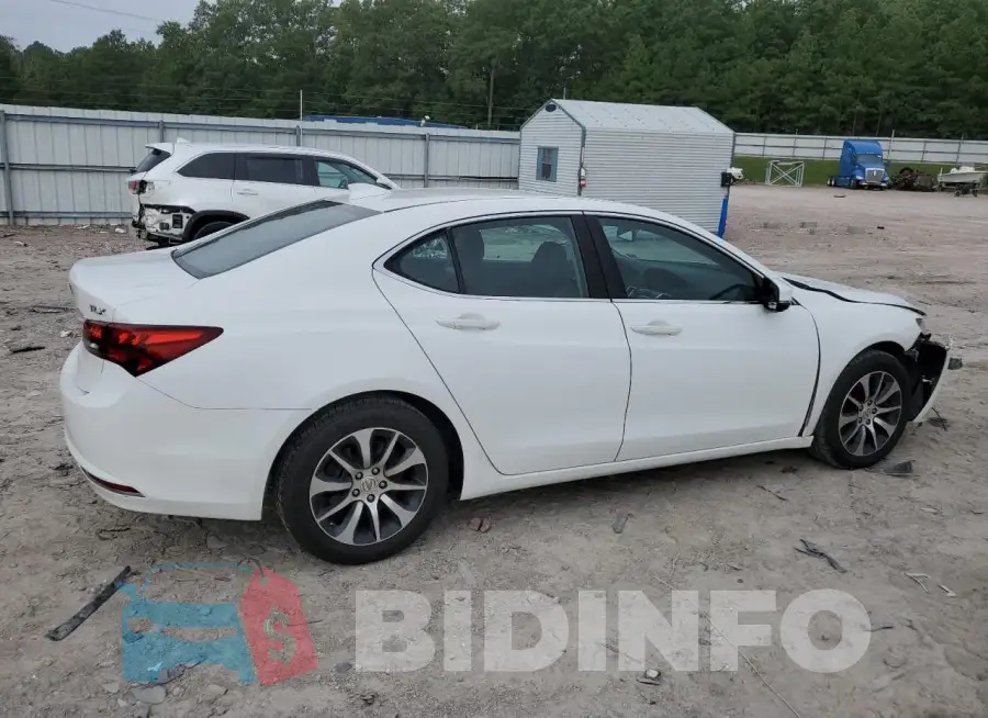 19UUB1F33FA029953 Photo# 3