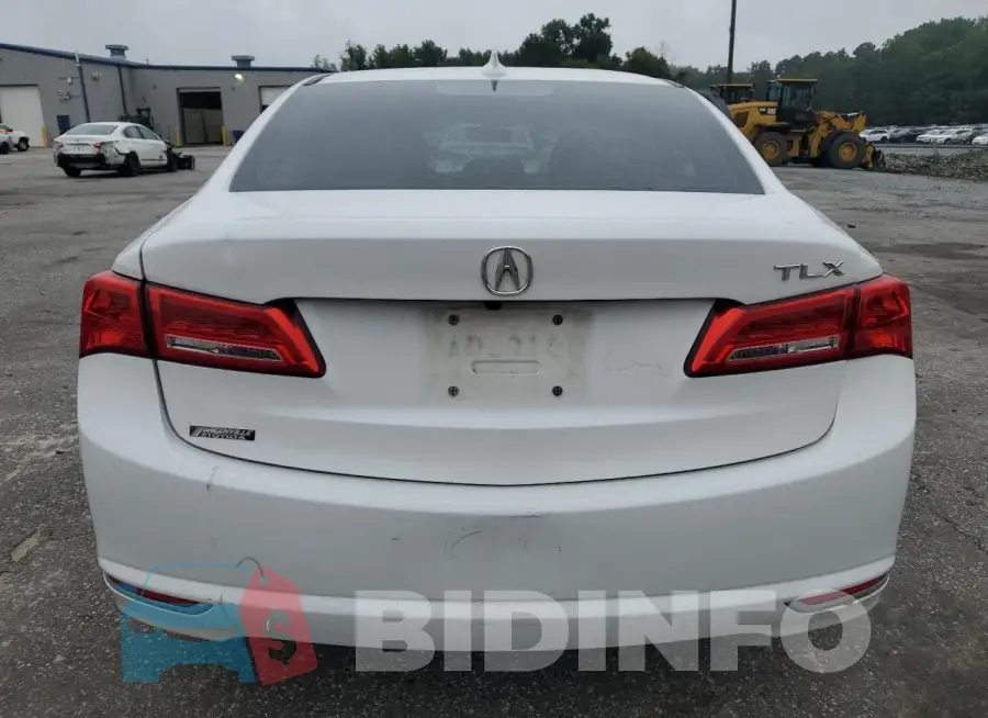 19UUB1F33LA005678 Photo# 6