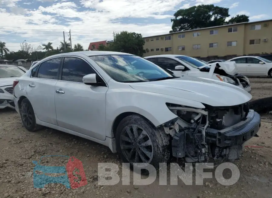 1N4AL3AP6HC490694 Photo# 4