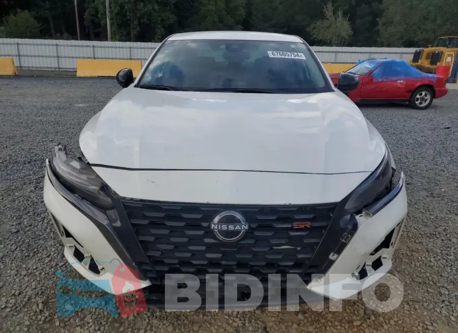 1N4BL4CV9PN340037 Photo# 5