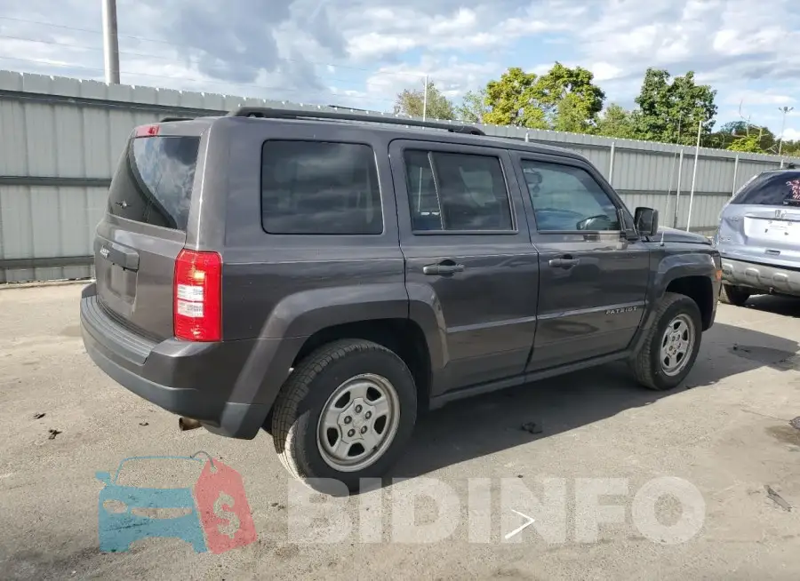 1C4NJPBA2GD677815 Photo# 3