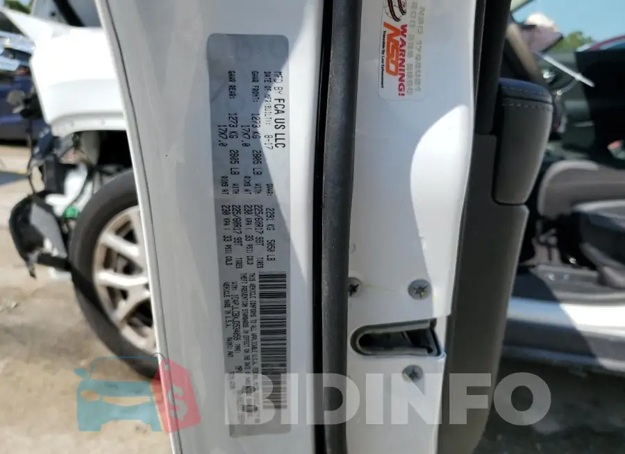 1C4PJLCBXJD534059 Photo# 13
