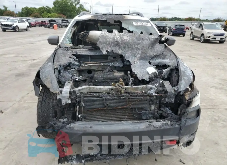 1C4PJMBS9HW601417 Photo# 5