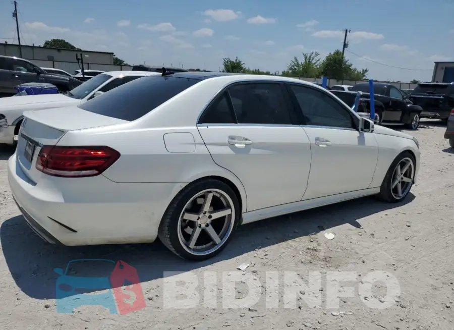 WDDHF5KB3GB190815 Photo# 3