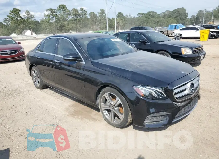 WDDZF4JB1HA255457 Photo# 4