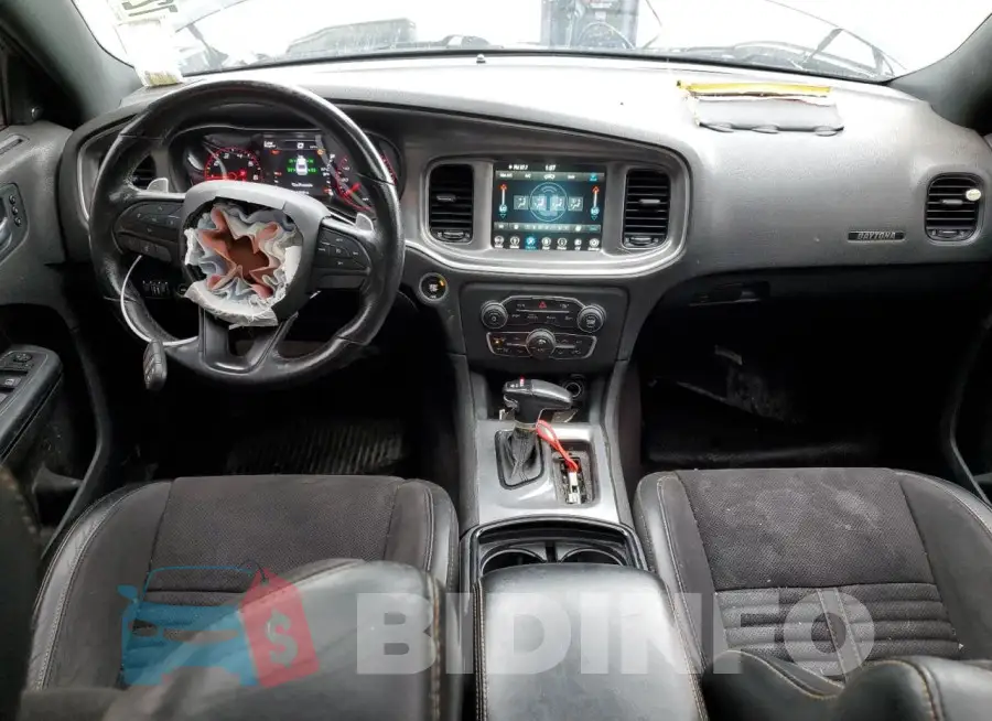 2C3CDXCT8JH297892 Photo# 8