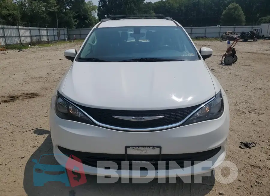 2C4RC1DG1LR262017 Photo# 5