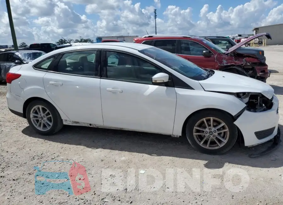 1FADP3F2XHL286429 Photo# 4