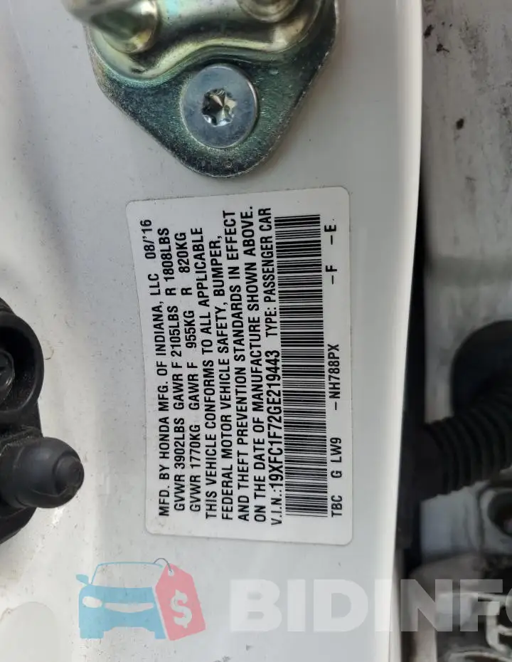 19XFC1F72GE219443 Photo# 12