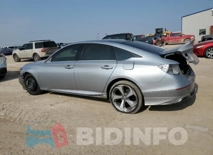 1HGCV2F92KA004176 Photo# 2