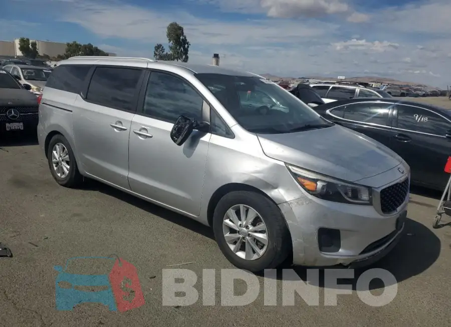 KNDMB5C13G6089163 Photo# 4