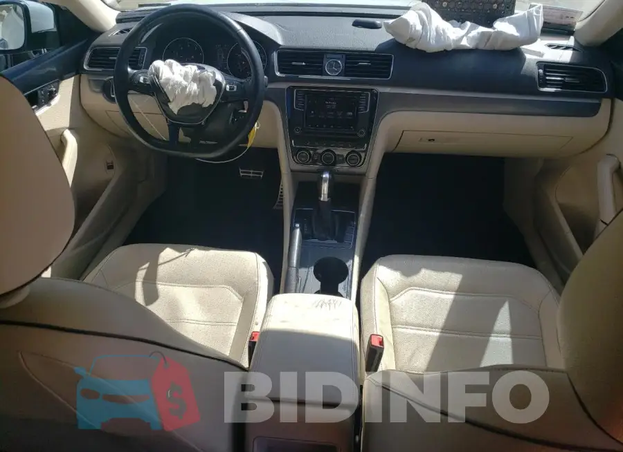 1VWDT7A31HC041237 Photo# 8