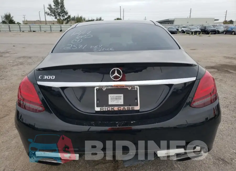55SWF8DB1KU292571 Photo# 6