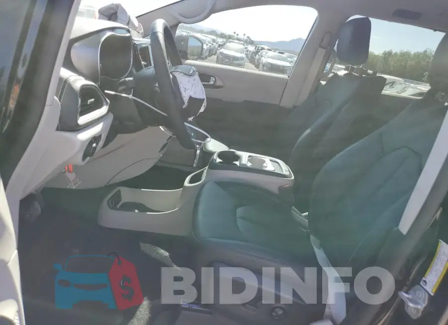2C4RC3BG8RR157322 Photo# 7