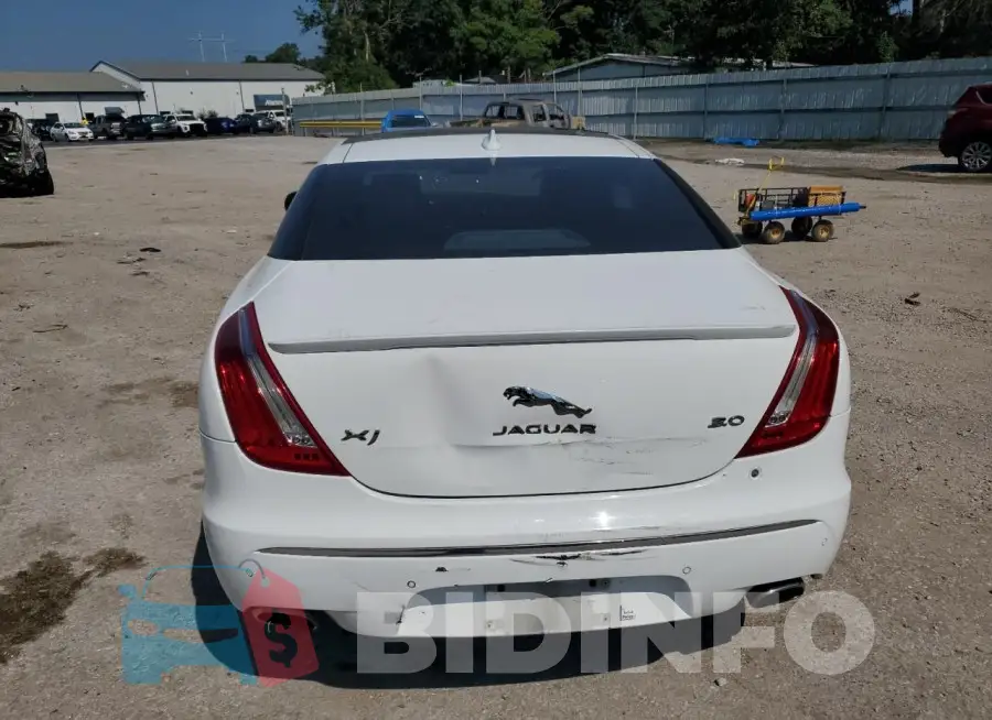 SAJWA1CZ1F8V85030 Photo# 6