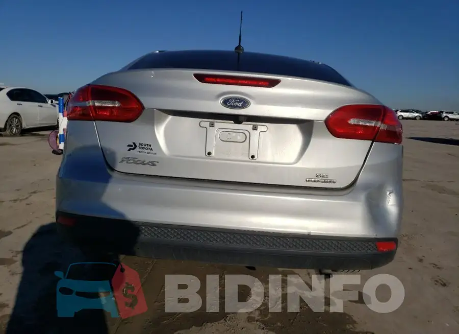 1FADP3F24GL360667 Photo# 6