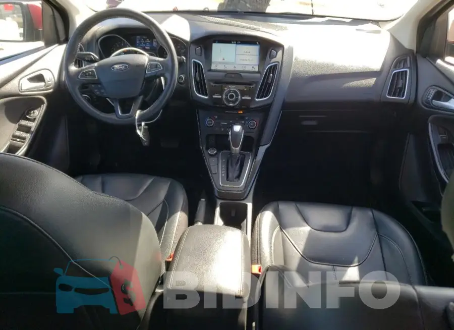 1FADP3N20HL333937 Photo# 8