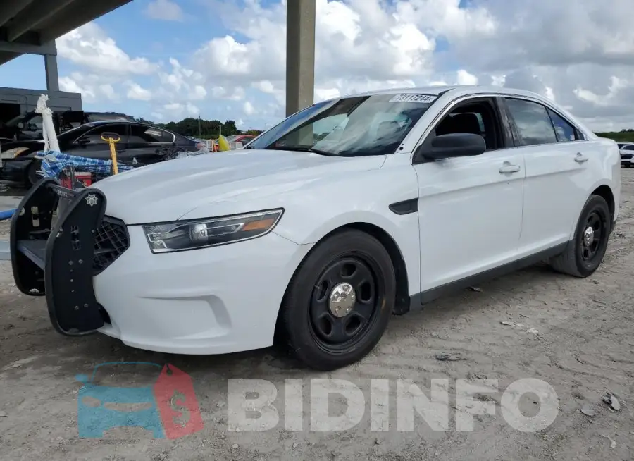 1FAHP2L82FG203554 Photo# 1