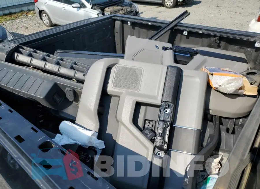 1FTEW1EP1JFC21685 Photo# 12