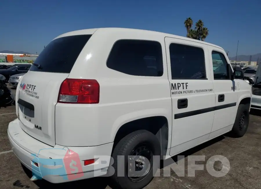 57WMD2C68GM100587 Photo# 3