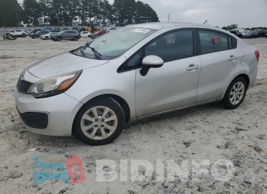 KNADM4A34F6527838 Photo# 1