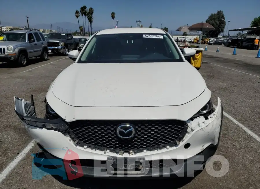 3MVDMBBL6MM213688 Photo# 5