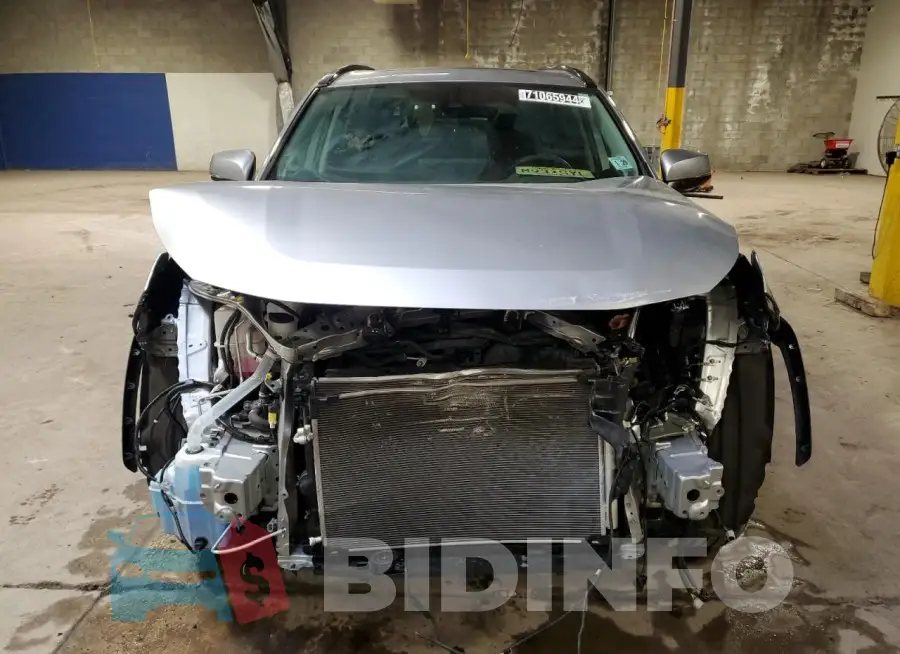 4T3D6RFV3RU146909 Photo# 5