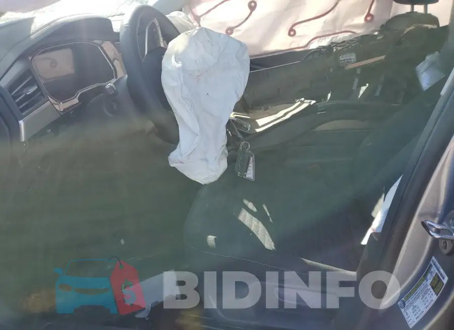 3VW5M7BU8RM090136 Photo# 7