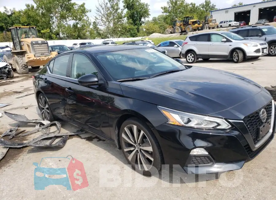1N4BL4CV4LC283042 Photo# 4