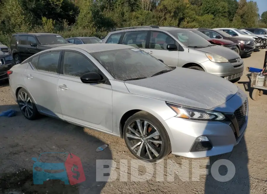 1N4BL4CV6LC220783 Photo# 4