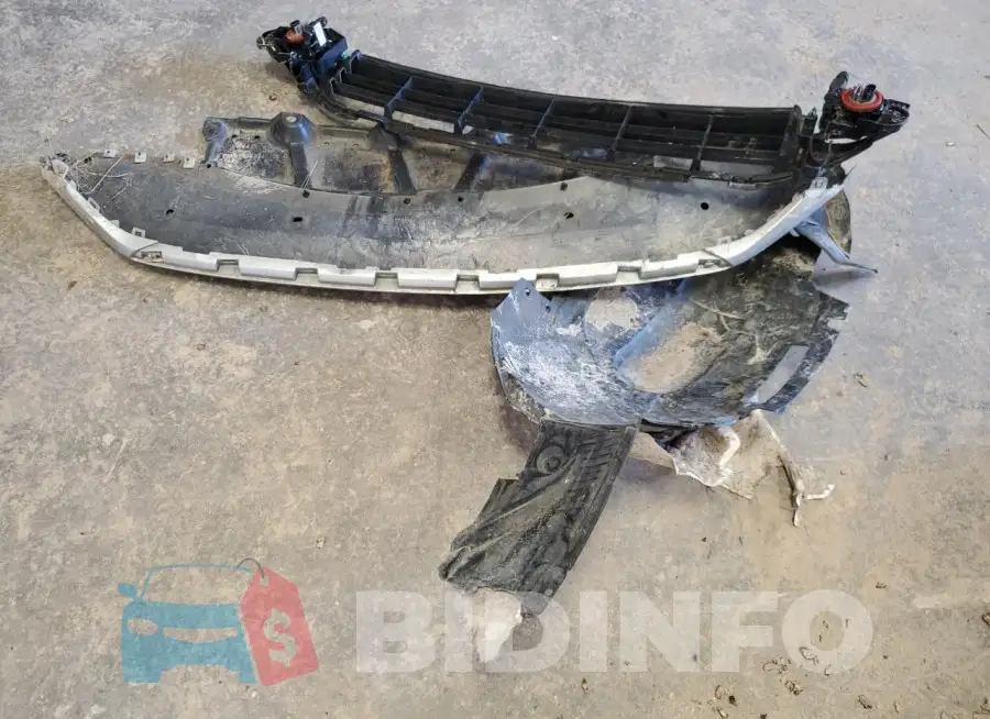 JN8BT3DCXNW118118 Photo# 13