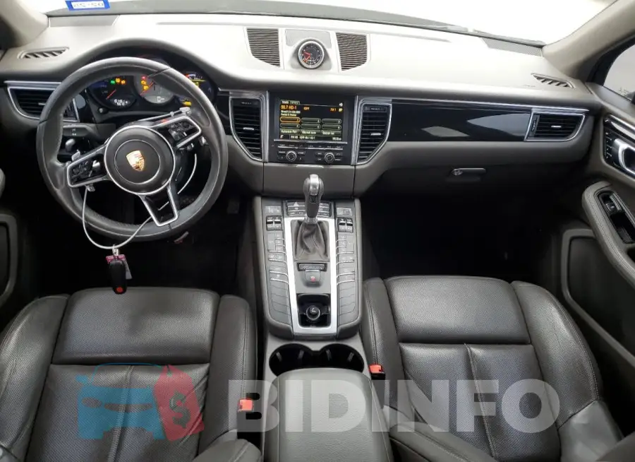 WP1AB2A58GLB52863 Photo# 8