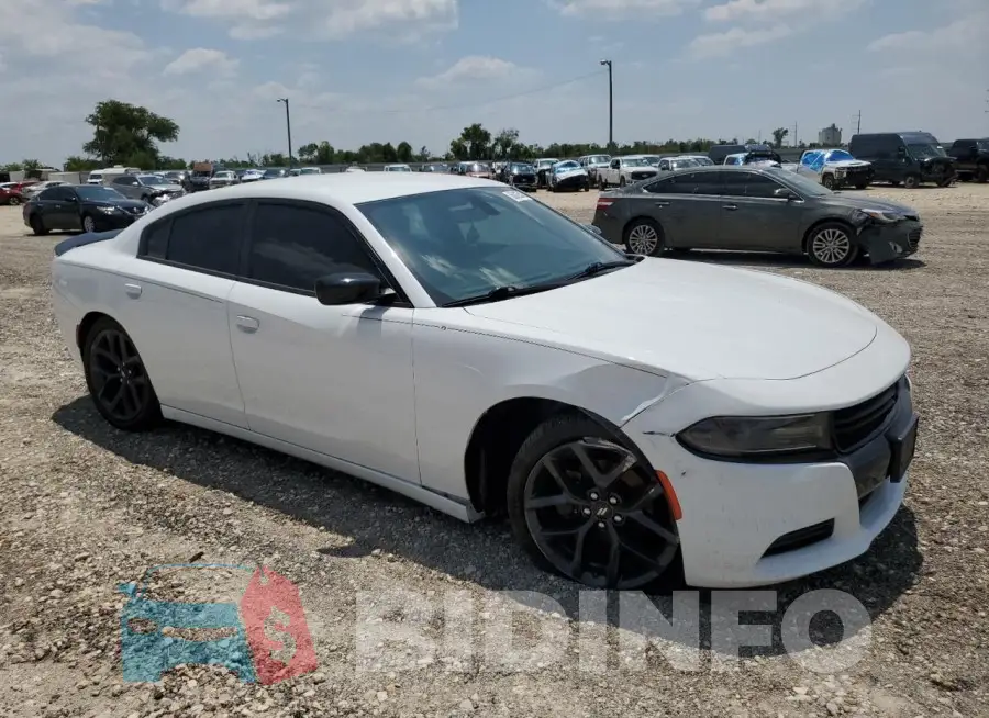 2C3CDXBG1KH603045 Photo# 4