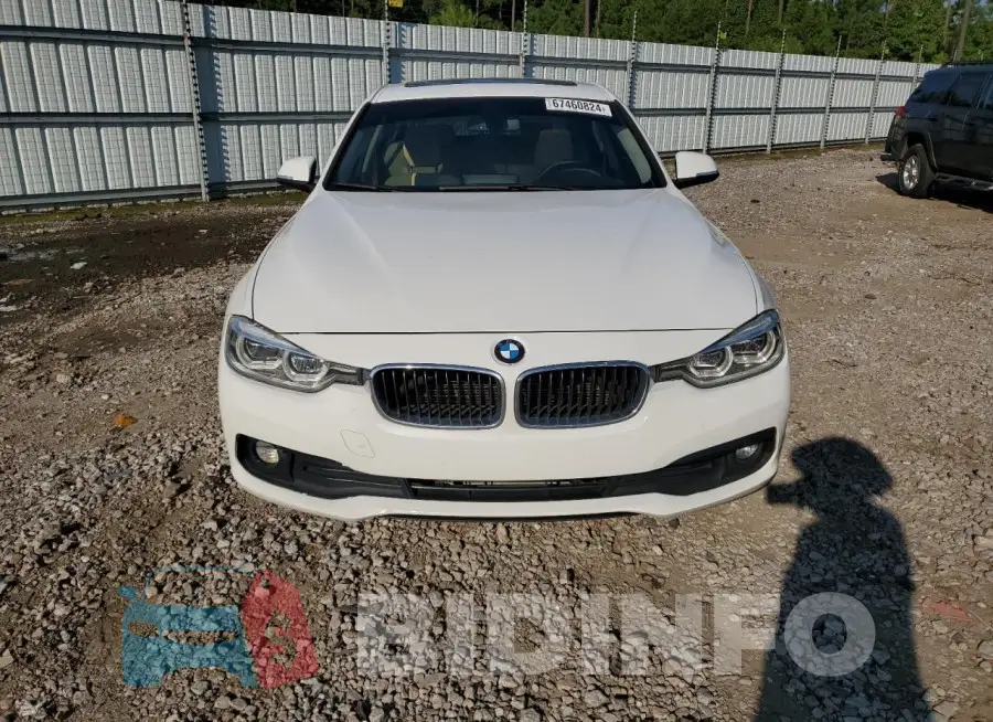 WBA8E1G53JNU88793 Photo# 5