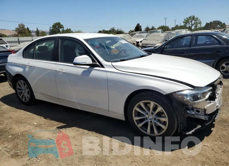 WBA8E1G54JNU91847 Photo# 4