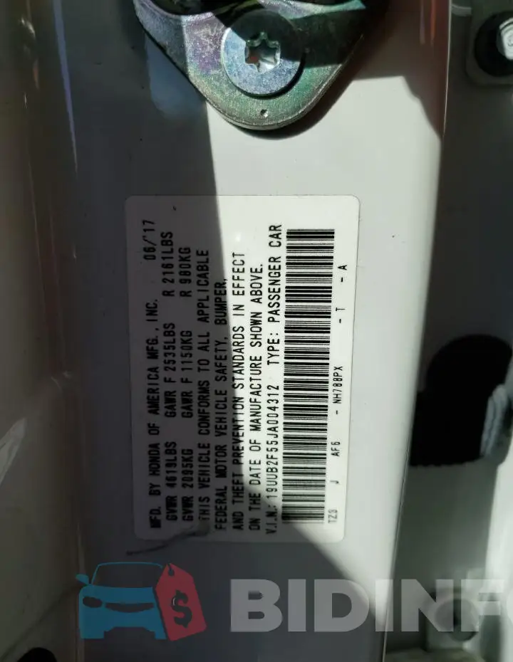 19UUB2F55JA004312 Photo# 12