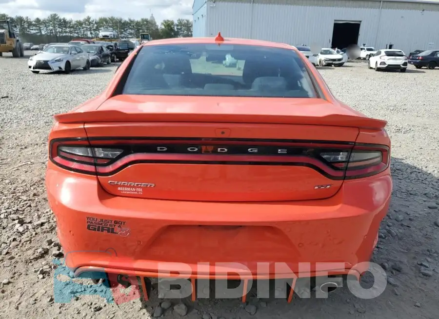 2C3CDXHG6KH561026 Photo# 6