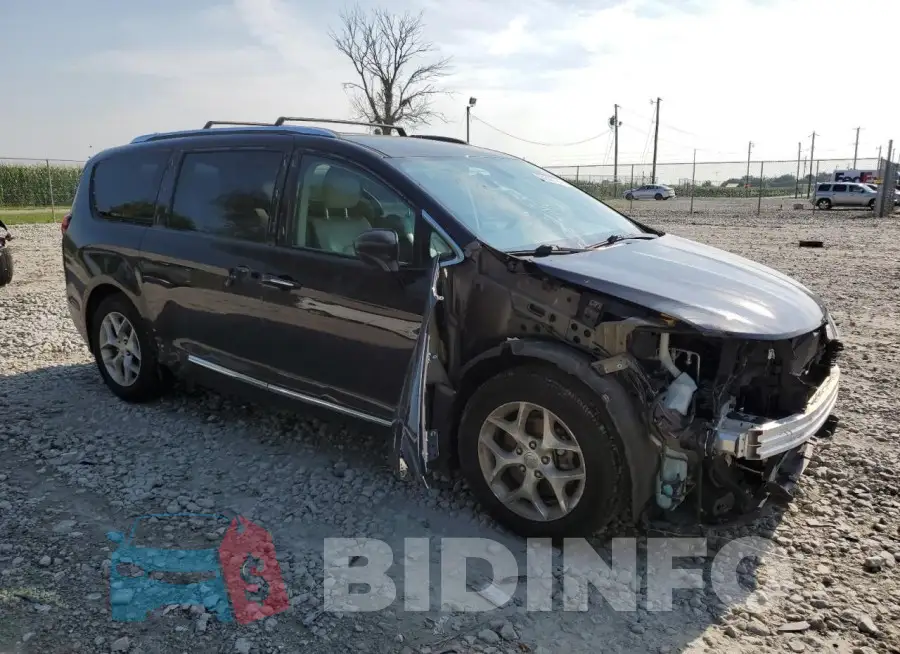 2C4RC1EG8HR542572 Photo# 4