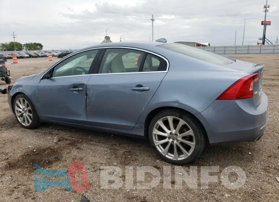 LYV402TM6HB136966 Photo# 2