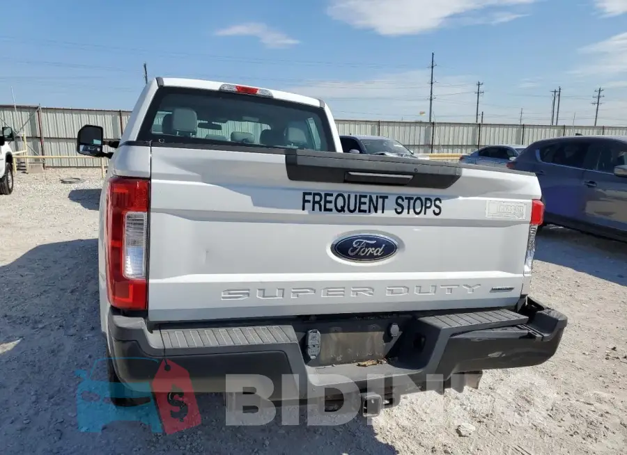 1FT7X2A66HED71204 Photo# 6