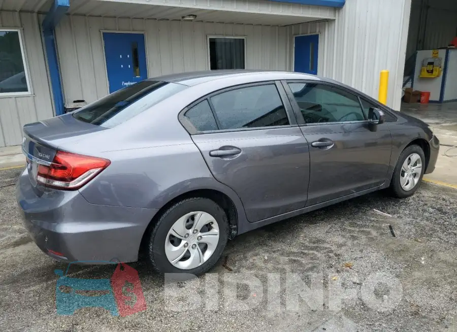 19XFB2F56FE104866 Photo# 3