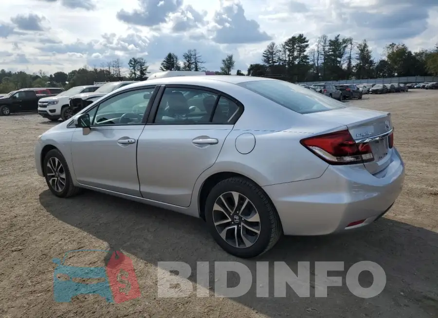 19XFB2F83FE009109 Photo# 2