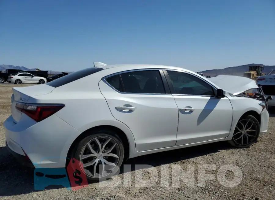 19UDE2F73MA010218 Photo# 3