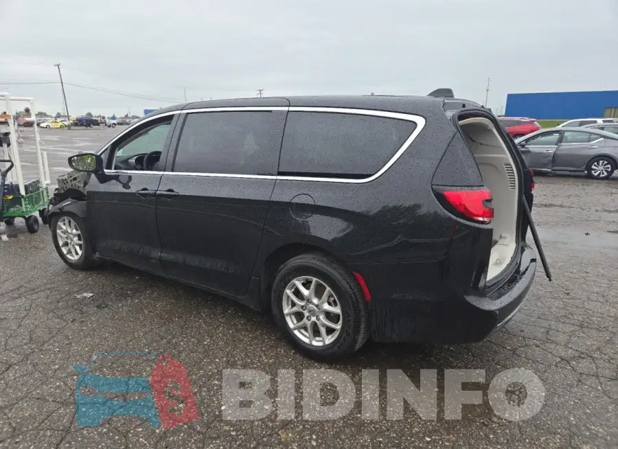 2C4RC1BG6PR593684 Photo# 2