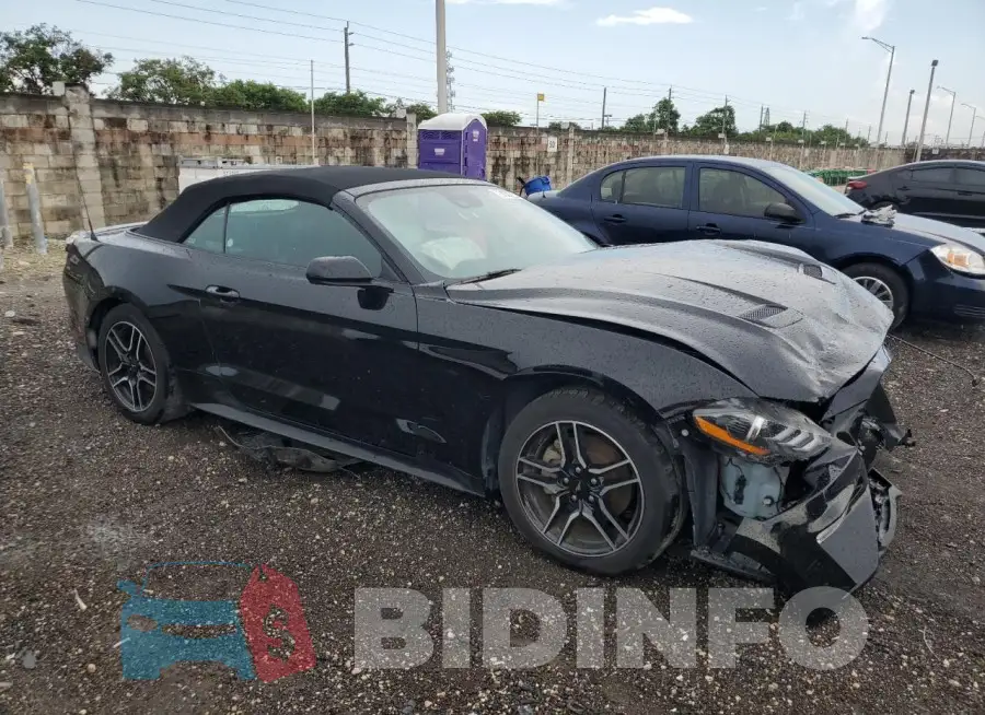 1FATP8UHXP5104585 Photo# 4