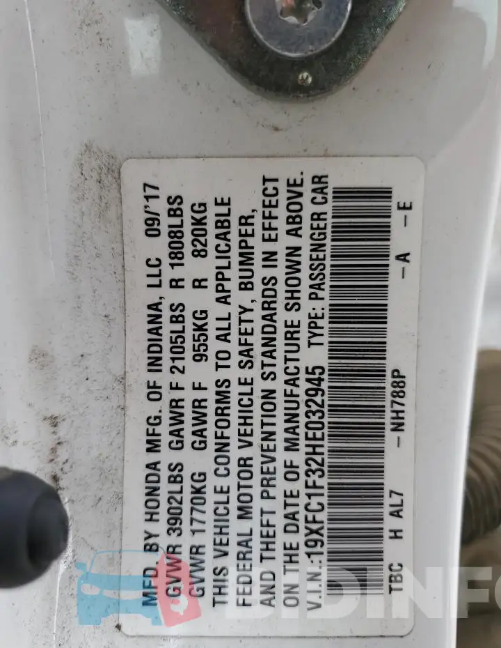 19XFC1F32HE032945 Photo# 12